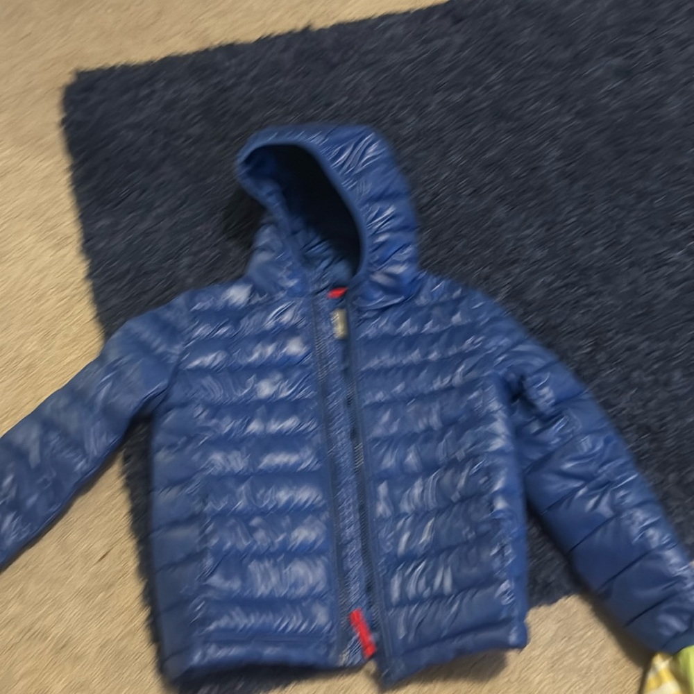 Blue primary colors packable coat